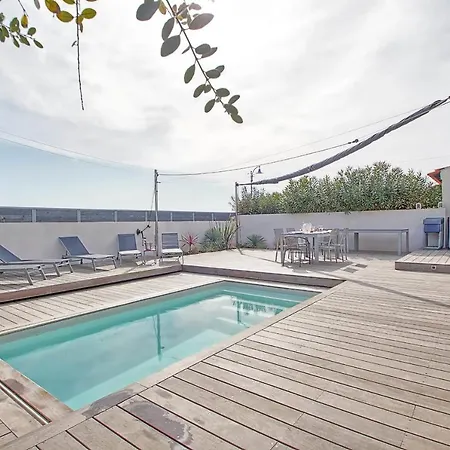 Seafront 4 Bedroom With Pool - Dodo Et Tartine