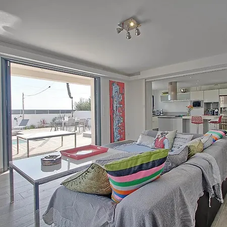 Villa Seafront 4 Bedroom With Pool - Dodo Et Tartine