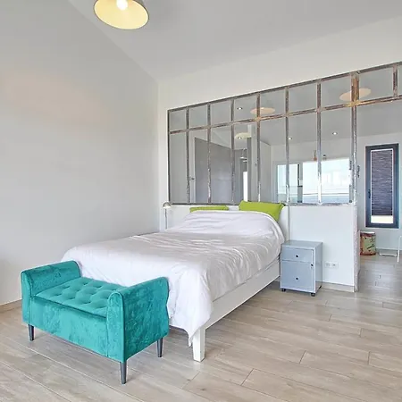 Villa Seafront 4 Bedroom With Pool - Dodo Et Tartine Hyeres