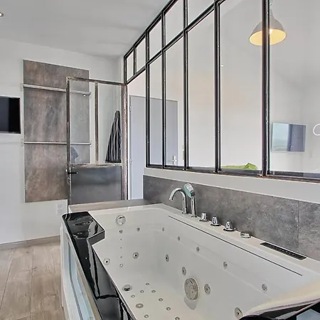Villa Seafront 4 Bedroom With Pool - Dodo Et Tartine