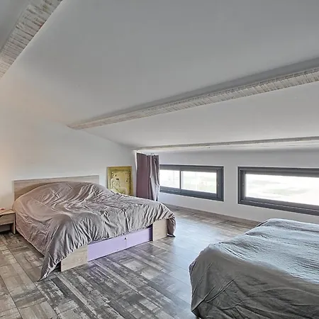 Seafront 4 Bedroom With Pool - Dodo Et Tartine Villa