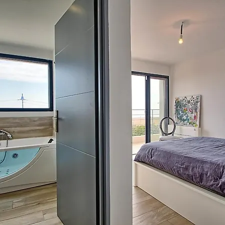 Villa Seafront 4 Bedroom With Pool - Dodo Et Tartine Hyeres